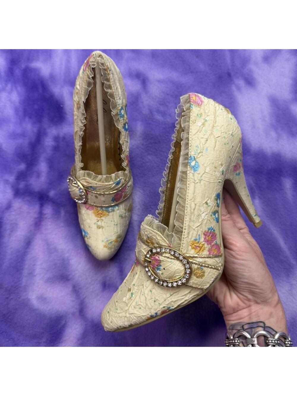 Ellie victorian style Annette floral pumps with rhinestone buckle